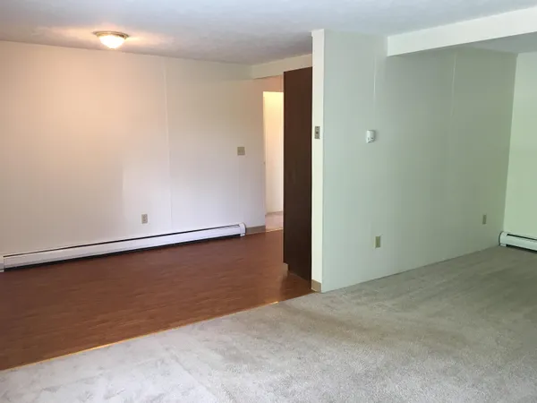 $1,809 | 3981 Brown Avenue, Unit 86, Manchester, NH 03103