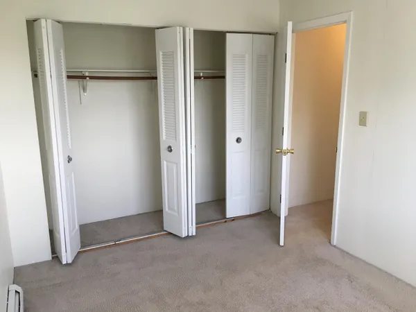 $1,809 | 3981 Brown Avenue, Unit 86, Manchester, NH 03103