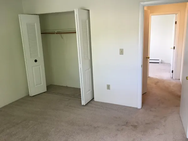 $1,809 | 3981 Brown Avenue, Unit 86, Manchester, NH 03103
