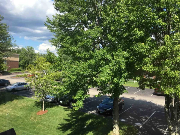 $1,809 | 3981 Brown Avenue, Unit 86, Manchester, NH 03103
