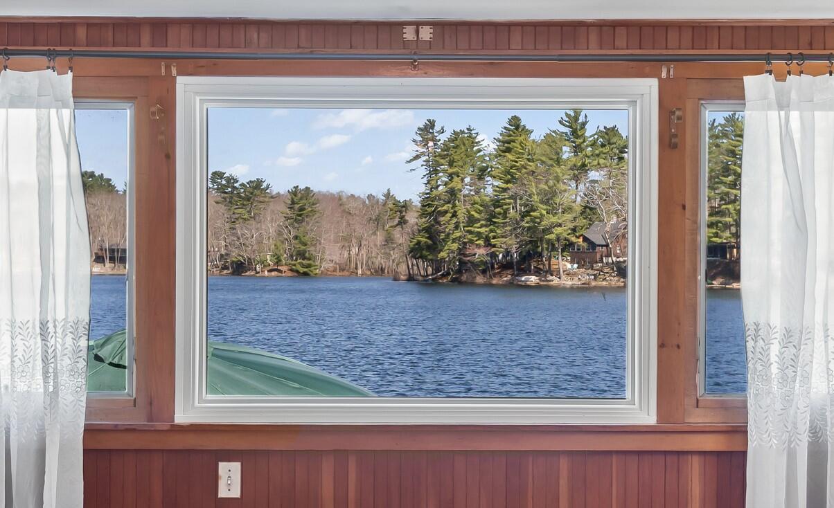 46 Anglers Road Windham, ME 04062 - Photo 18 of 50 46 Anglers Rd_Living Room View