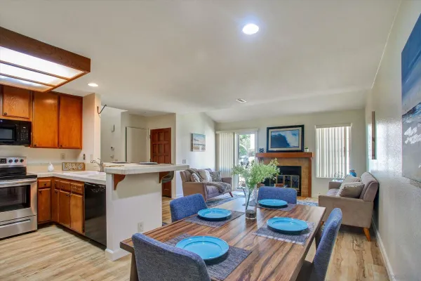 $921,023 | 4230 Porte De Palmas, Unit 43, San Diego, CA 92122