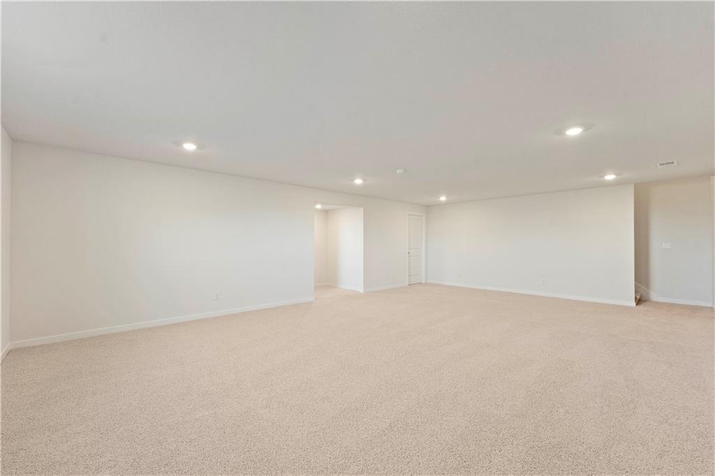 2216 Crestview Court Raymore, MO 64083 - Photo 30 of 32