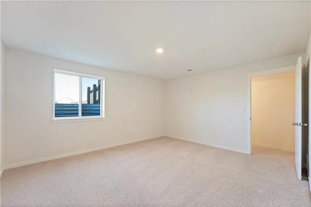 $471,990 | 2216 Crestview Court, Raymore, MO 64083