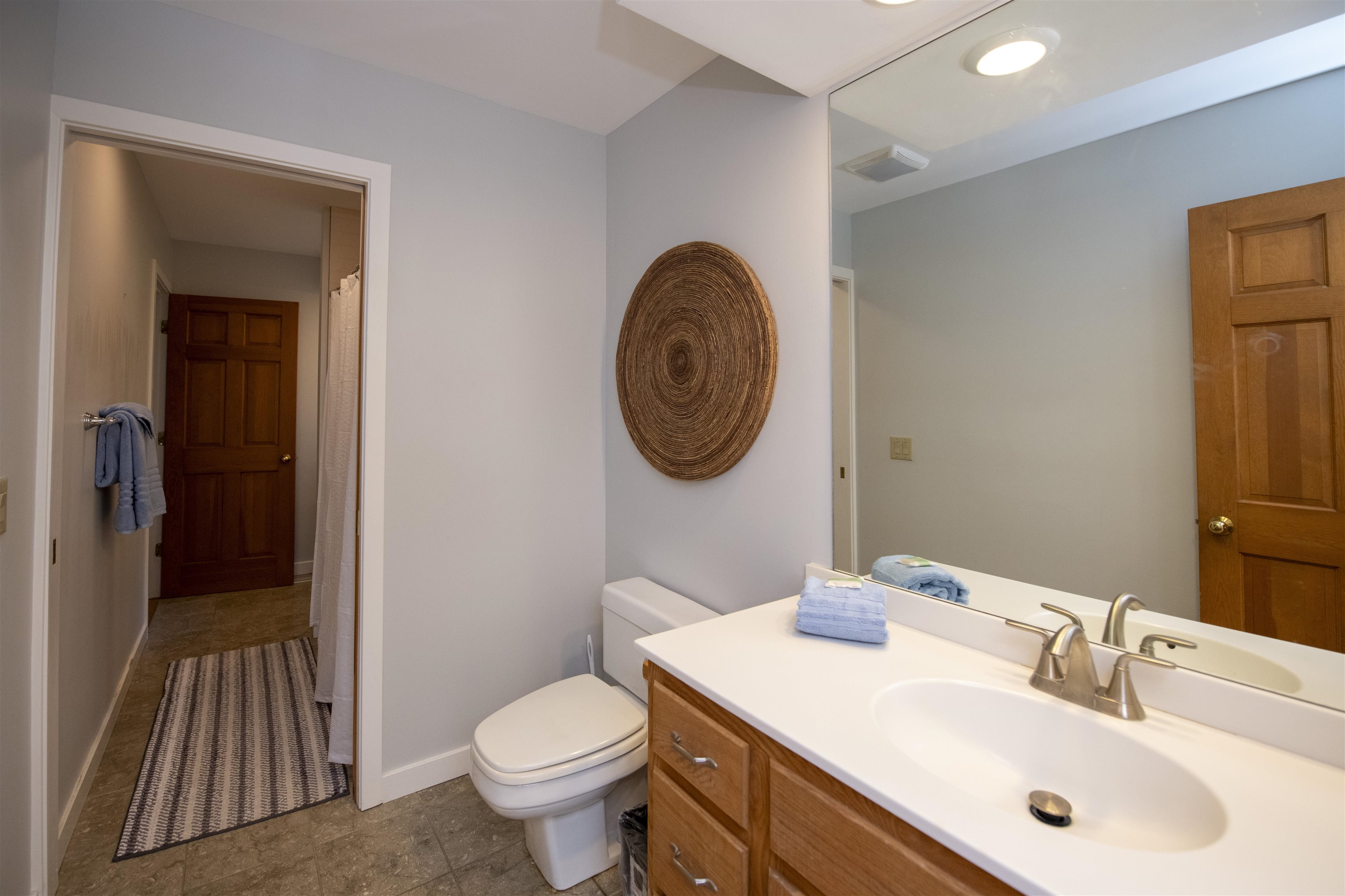 580 Murphys Road, Unit D Hartford, VT 05059 - Photo 6 of 33