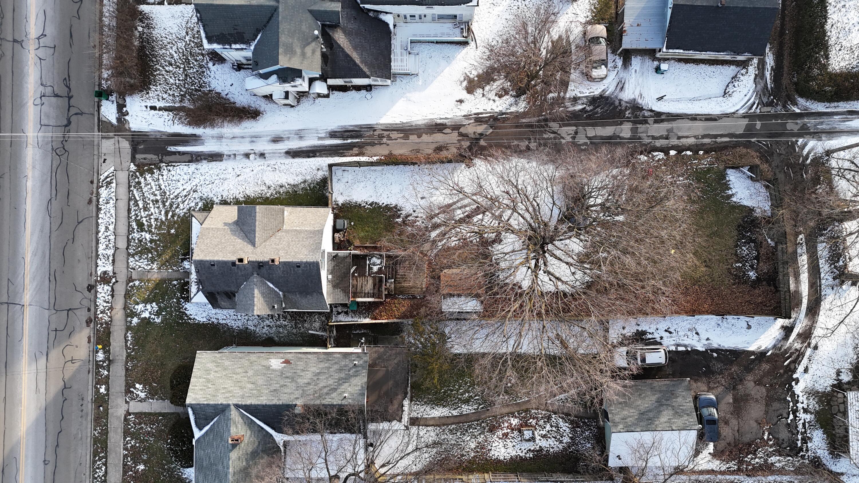 129 North Burnett Road Springfield, OH 45503 - Photo 24 of 27 Flyover Top