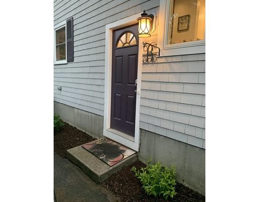 13 Cromesett Road Wareham, MA 02571 - Photo 4 of 40 Gallery Image 4