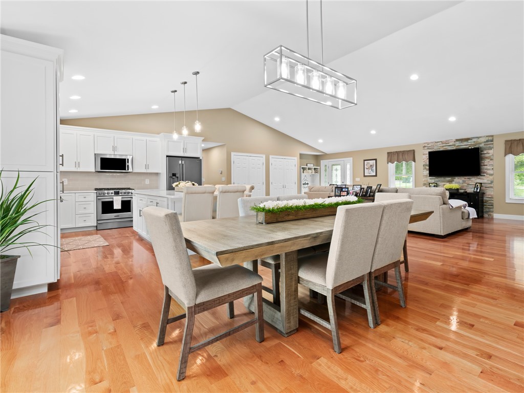 505 Log Road Burrillville, RI 02830 - Photo 10 of 37