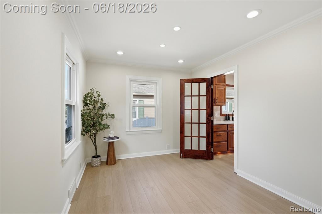 3829 West Auburn Road Rochester Hills, MI 48309 - Photo 4 of 24