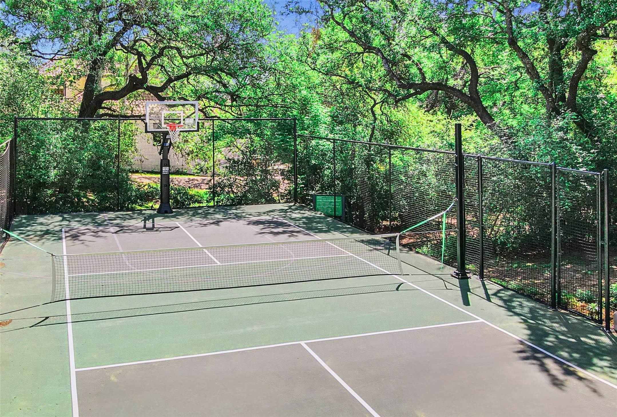 1910 Rue De St Tropez, Unit 4 Austin, TX 78746 - Photo 29 of 36 ~Pickleball & Basketball Court