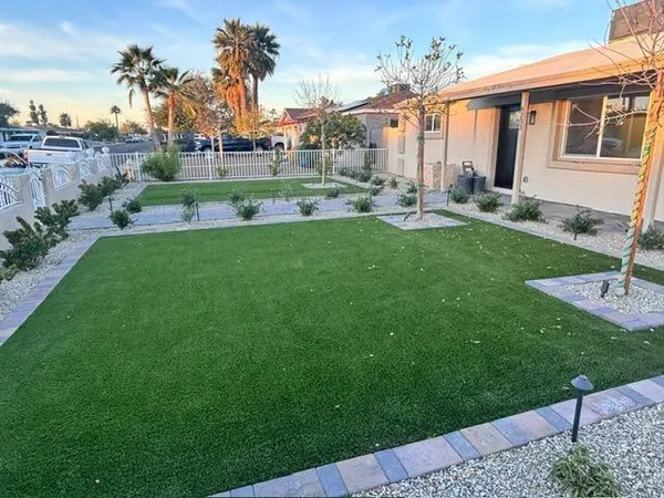 $2,490 | 8233 North 29th Avenue, Phoenix, AZ 85051