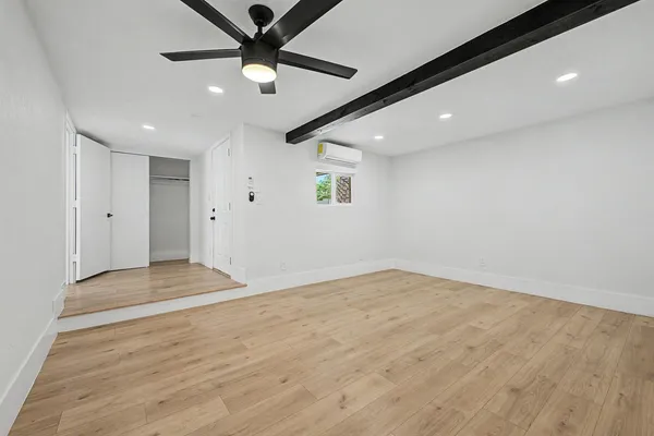 $2,490 | 8233 North 29th Avenue, Phoenix, AZ 85051
