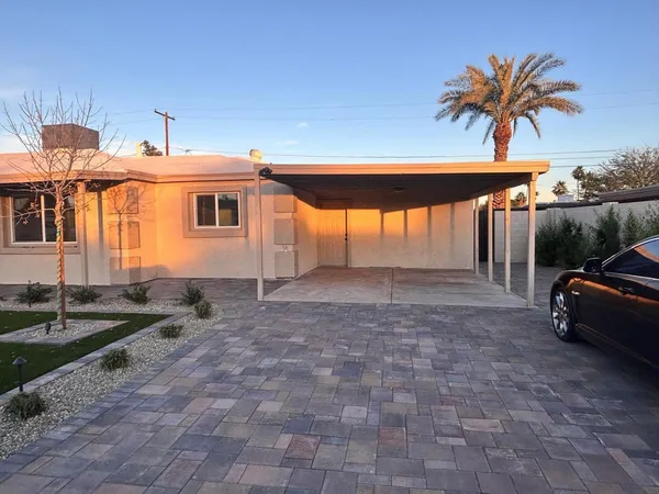 $2,490 | 8233 North 29th Avenue, Phoenix, AZ 85051