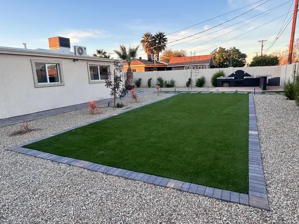 $2,490 | 8233 North 29th Avenue, Phoenix, AZ 85051
