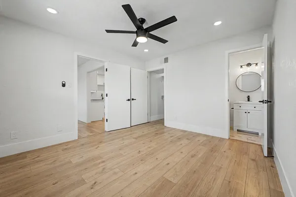 $2,490 | 8233 North 29th Avenue, Phoenix, AZ 85051