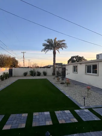 $2,490 | 8233 North 29th Avenue, Phoenix, AZ 85051