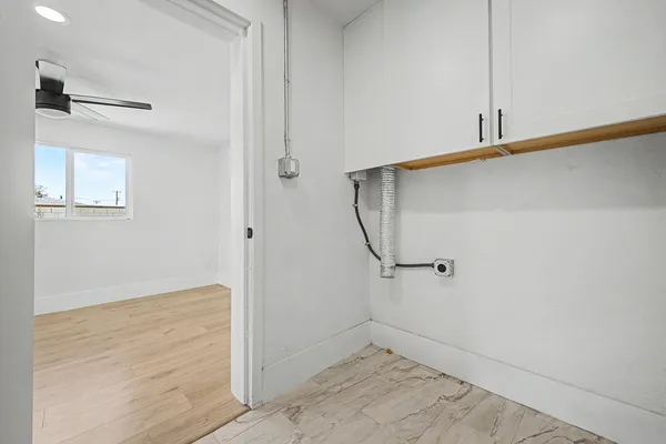 $2,490 | 8233 North 29th Avenue, Phoenix, AZ 85051