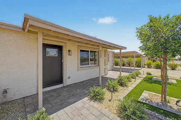 $2,490 | 8233 North 29th Avenue, Phoenix, AZ 85051