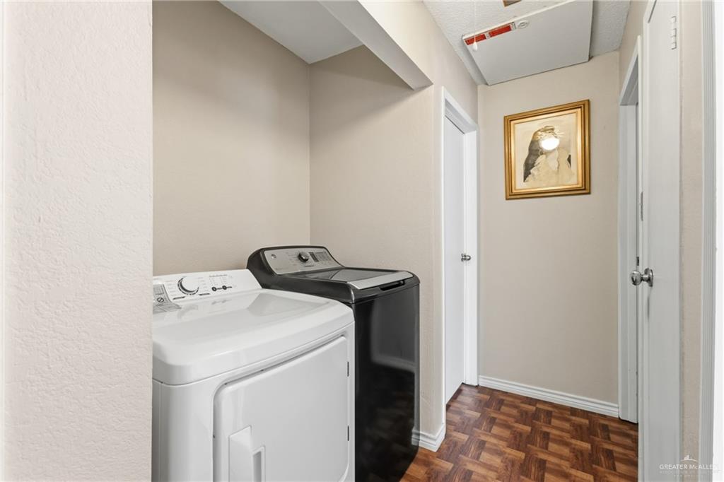 2124 Hawk Avenue McAllen, TX 78504 - Photo 13 of 18 a utility room with dryer and washer