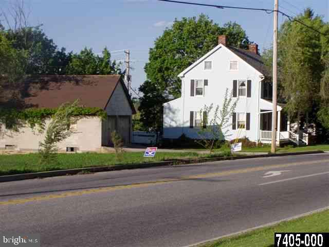 2605 Springwood Road York, PA 17402 - Photo 2 of 14 Gallery Image 2