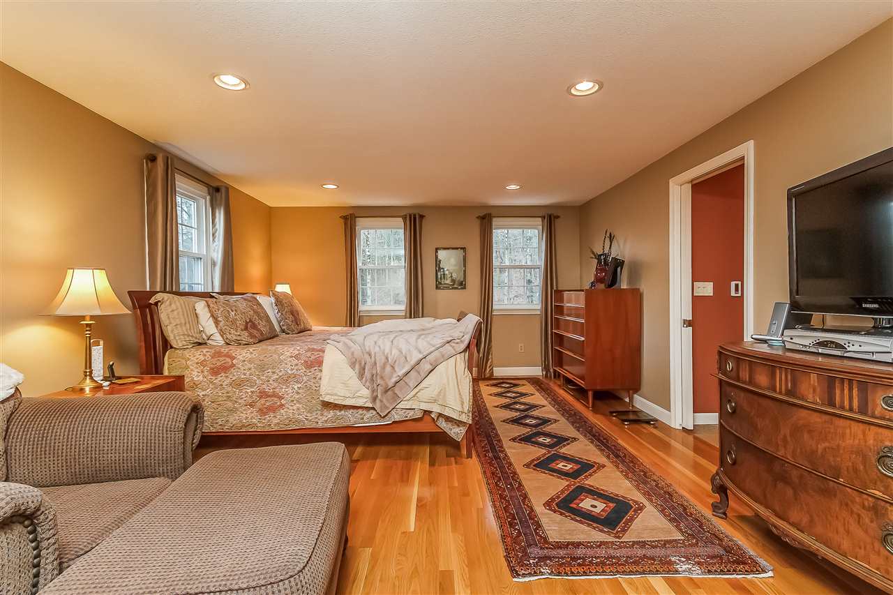 215 Boston Post Road Amherst, NH 03031 - Photo 14 of 31