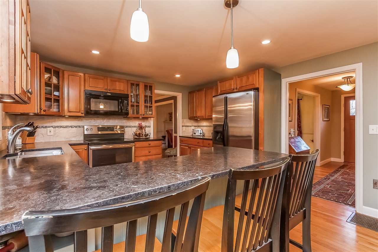 215 Boston Post Road Amherst, NH 03031 - Photo 8 of 31