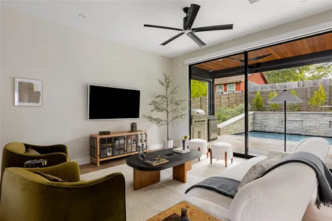 $2,100,000 | 2200 De Verne Street, Austin, TX 78704