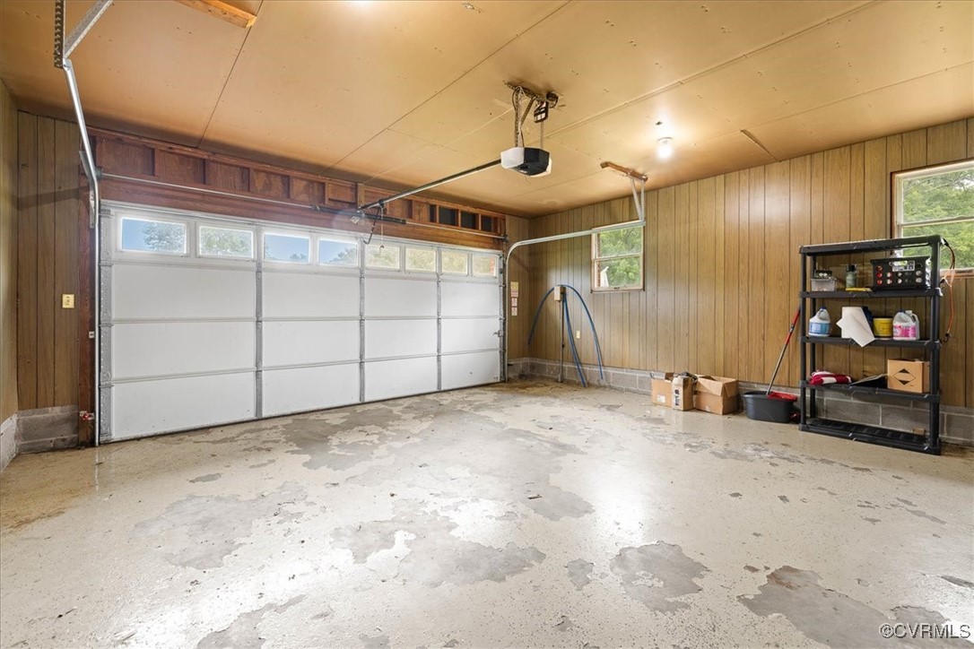 448 Jasper Lane Waverly, VA 23890 - Photo 14 of 44 a view of a garage