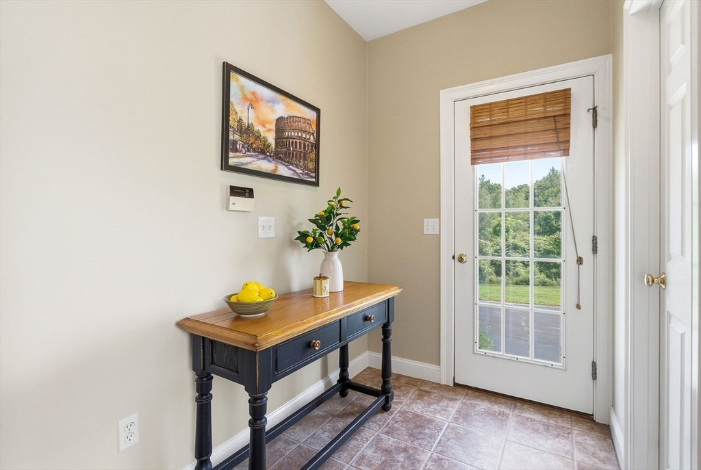 7 Stone Road Millbury, MA 01527 - Photo 19 of 38