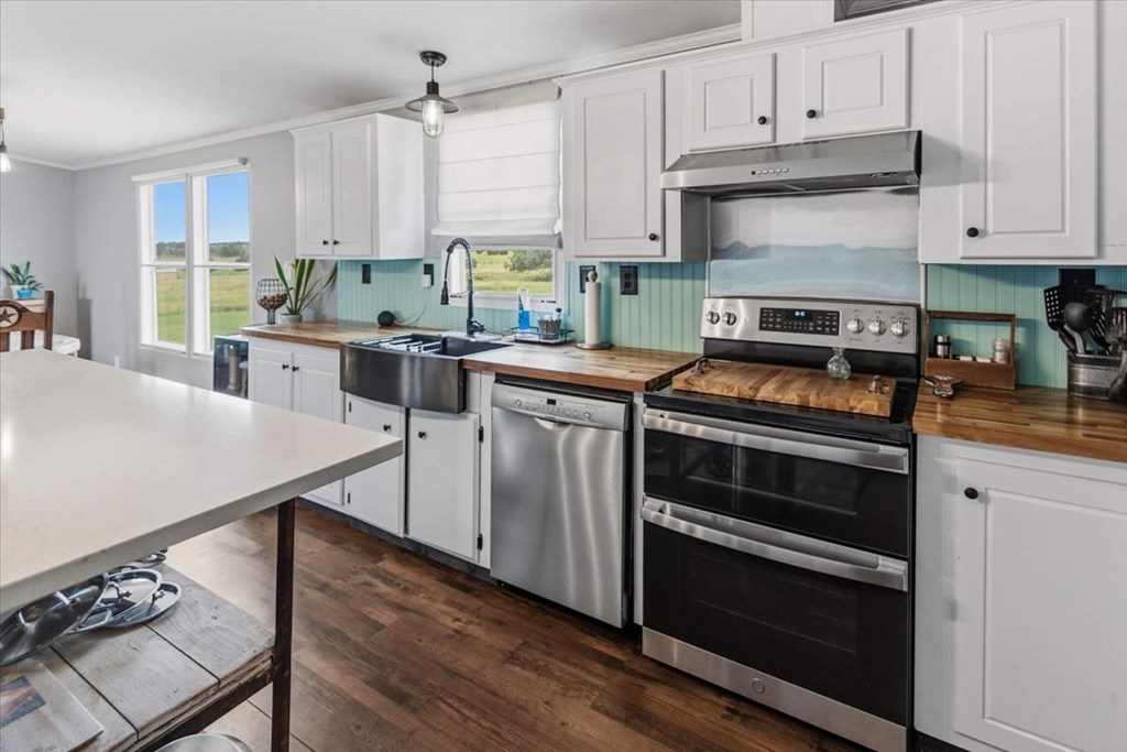 449 Jung Road Harper, TX 78631 - Photo 8 of 50