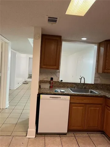 $72,000 | 6200 Riverside Drive, Unit 404, Metairie, LA 70003