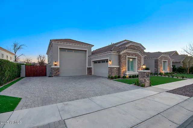 $1,750,000 | 20061 East Cherrywood Court, Queen Creek, AZ 85142