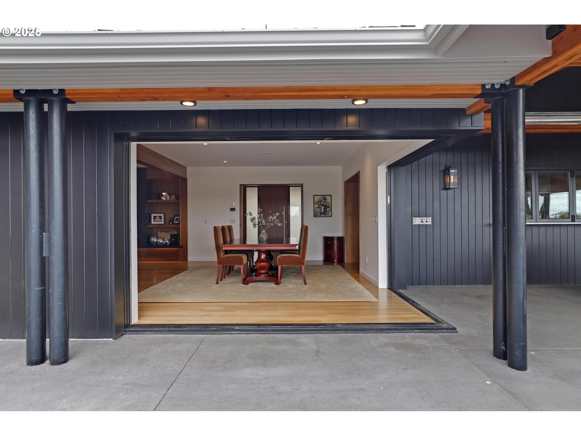 7750 Southwest Montclair Drive Portland, OR 97225 - Photo 13 of 48