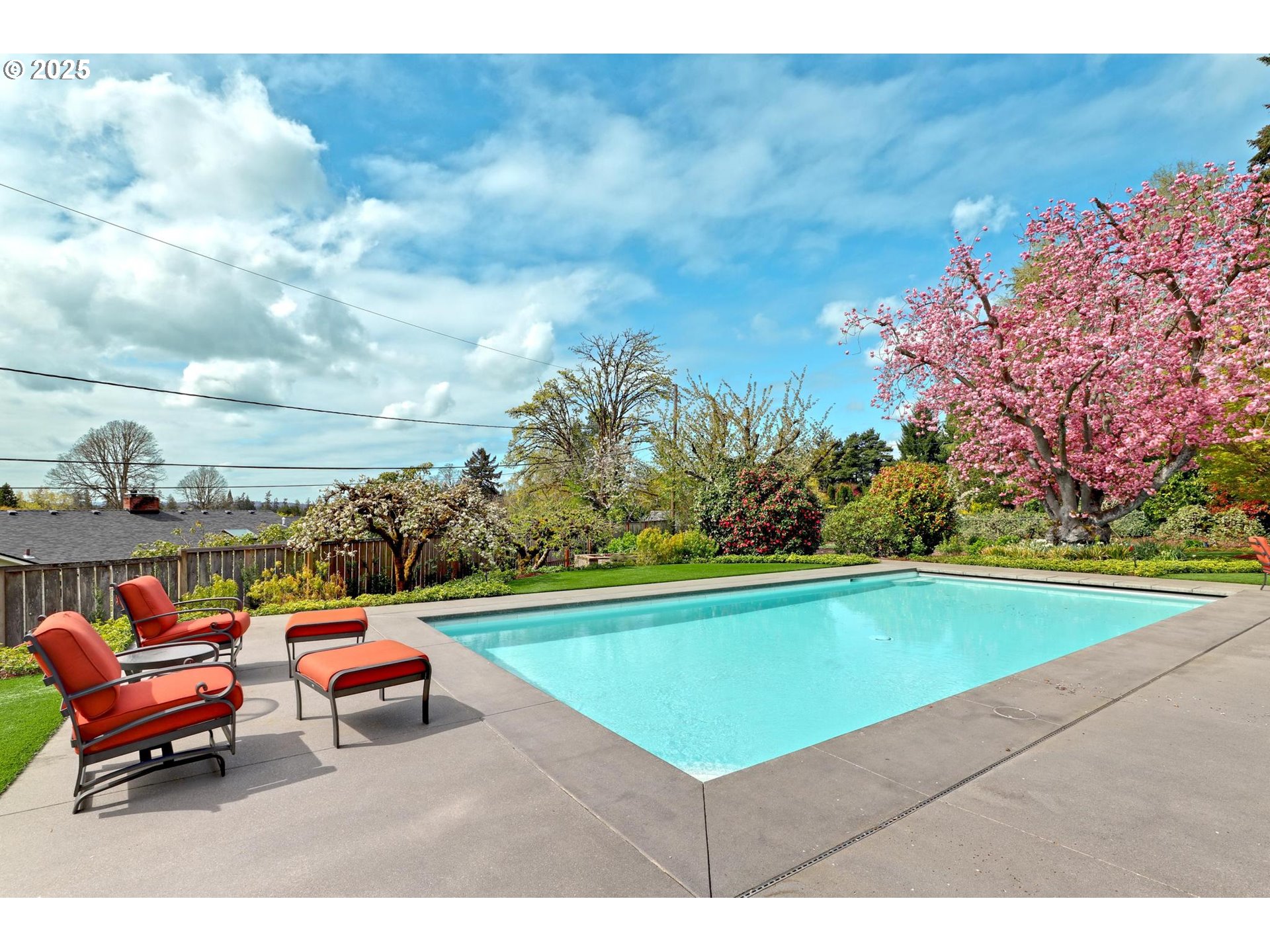 7750 Southwest Montclair Drive Portland, OR 97225 - Photo 15 of 48