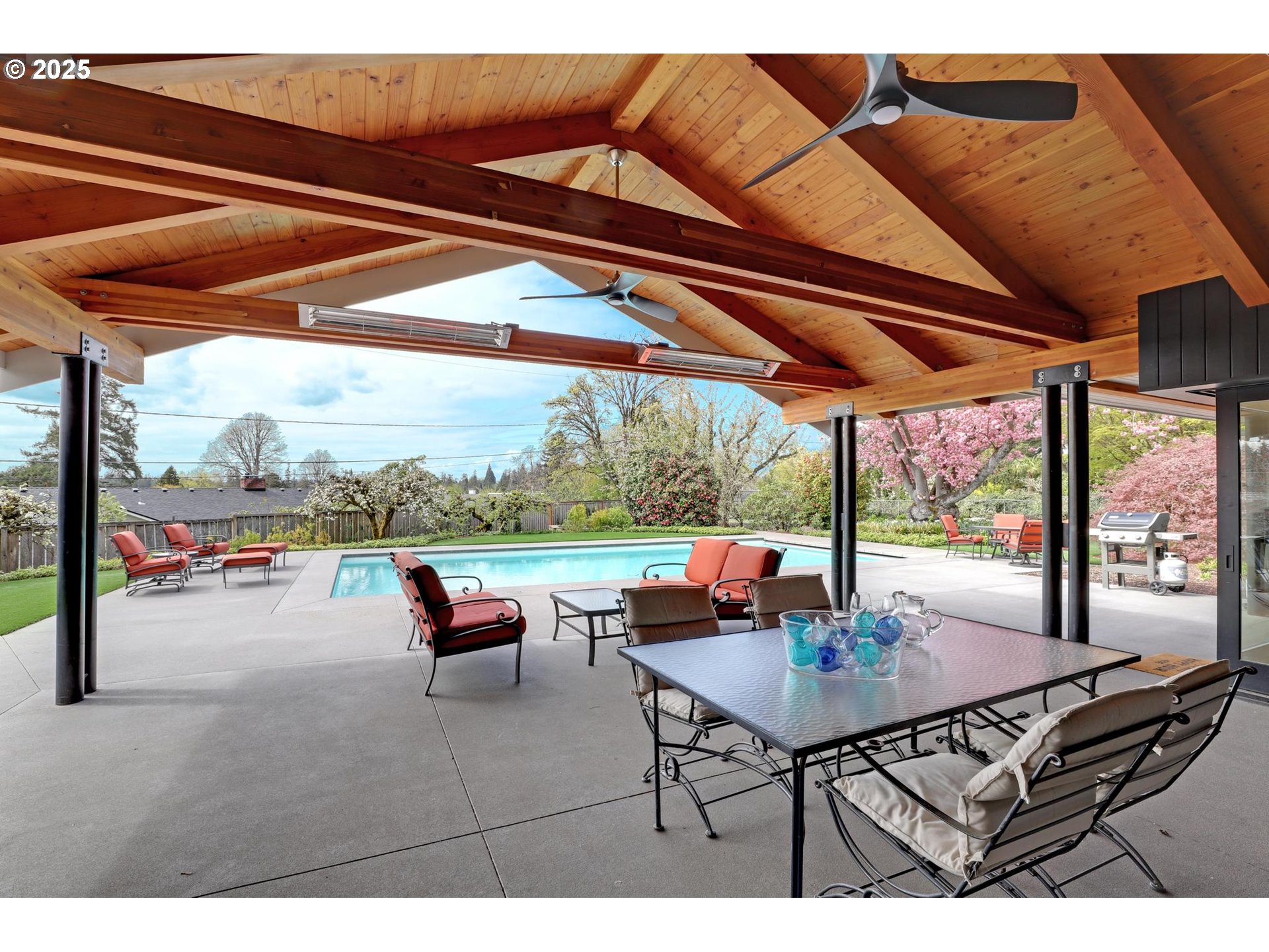 7750 Southwest Montclair Drive Portland, OR 97225 - Photo 23 of 48