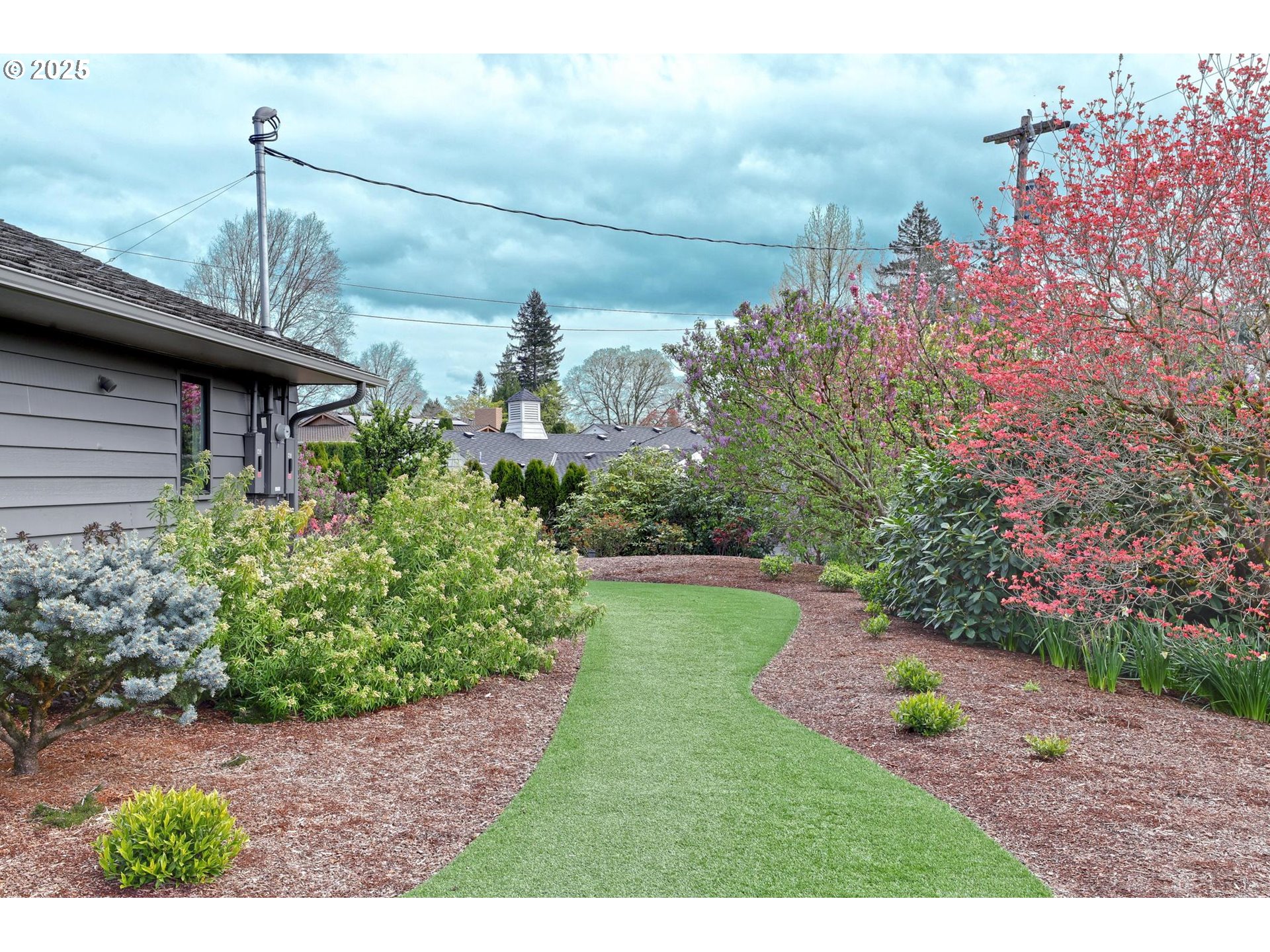 7750 Southwest Montclair Drive Portland, OR 97225 - Photo 32 of 48