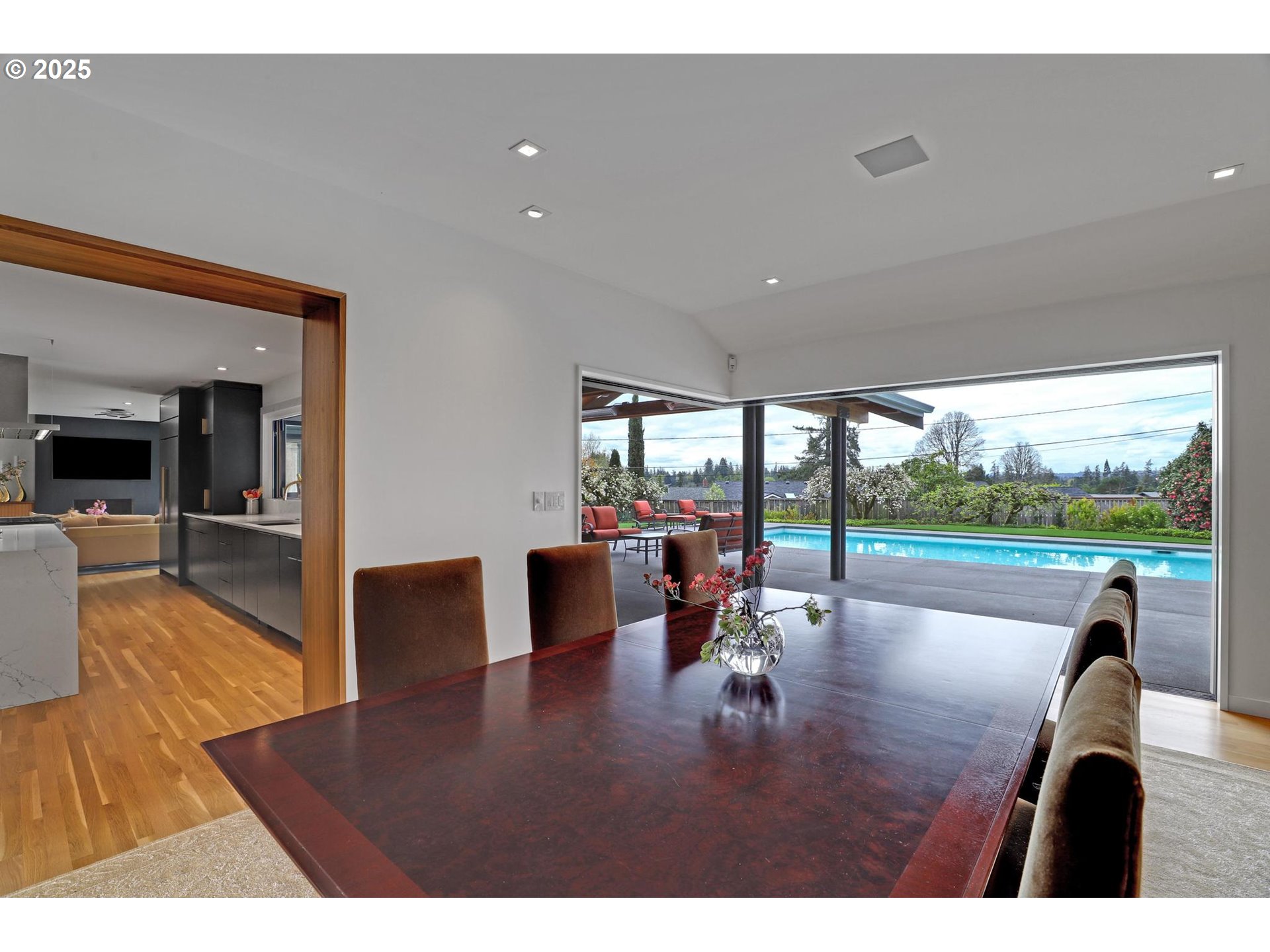 7750 Southwest Montclair Drive Portland, OR 97225 - Photo 10 of 48