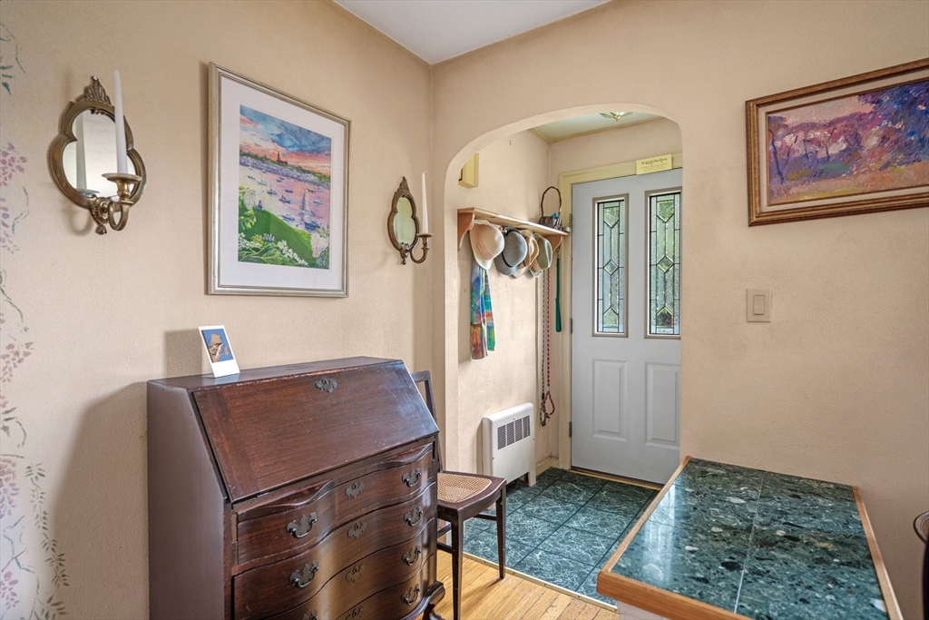 3 Countryside Lane Marblehead, MA 01945 - Photo 2 of 33