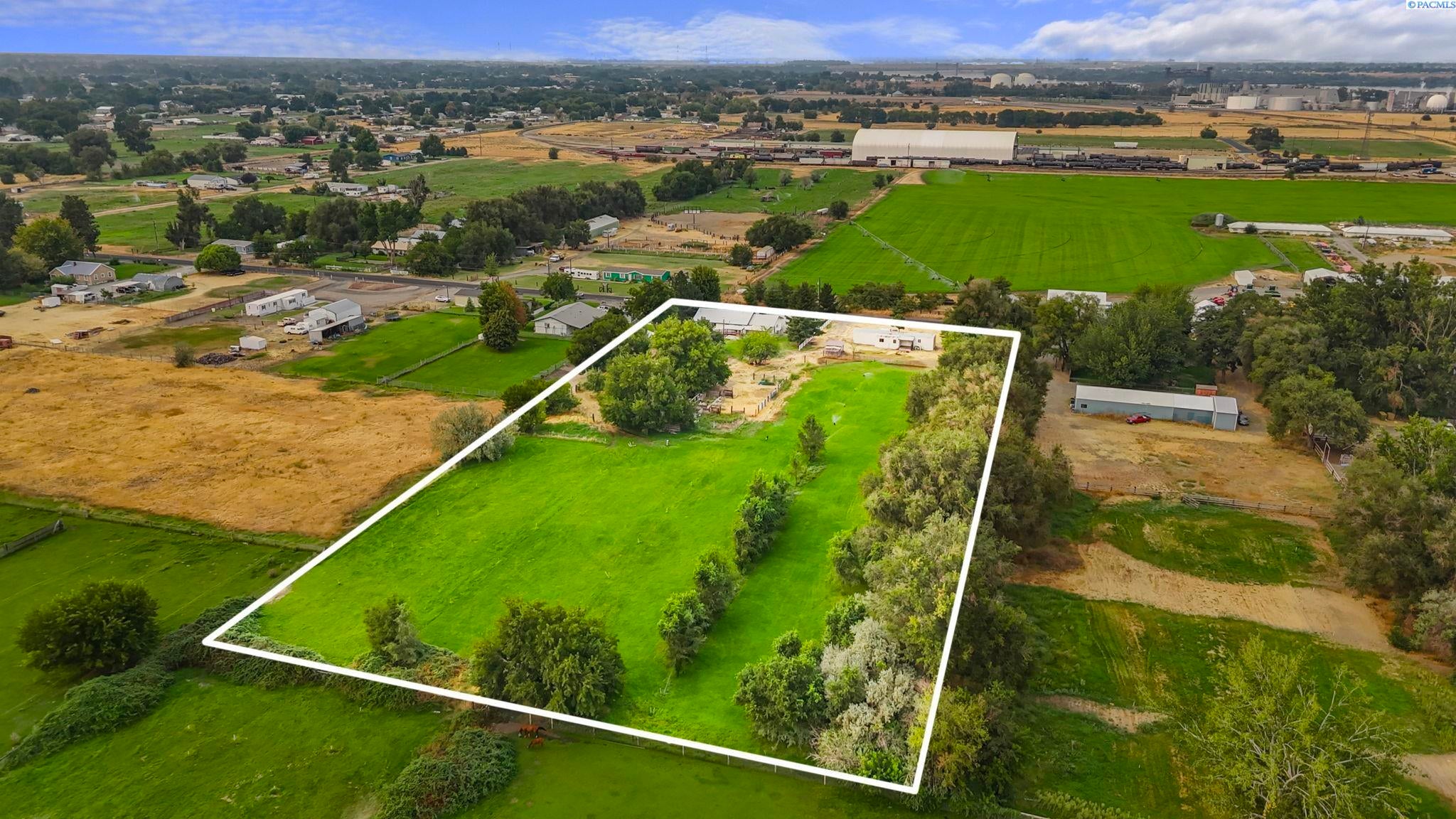 228105 East Game Farm Road Kennewick, WA 99337 - Photo 29 of 29 Gallery Image 29