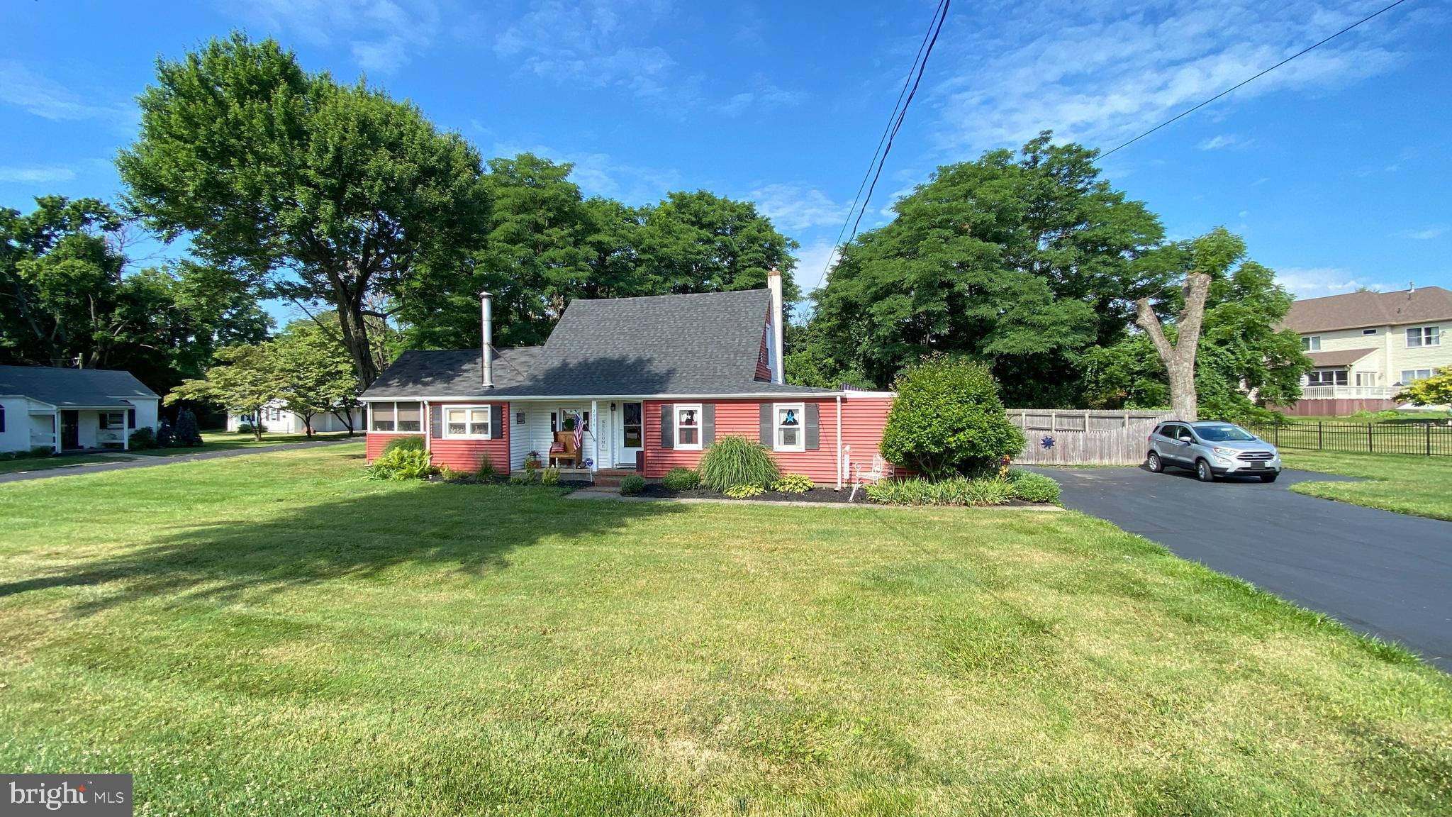2934 Eagleville Road Audubon, PA 19403 - Photo 2 of 35 Gallery Image 2