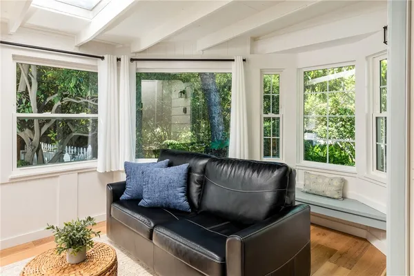 $885,000 | 610 East Marylind Avenue, Claremont, CA 91711