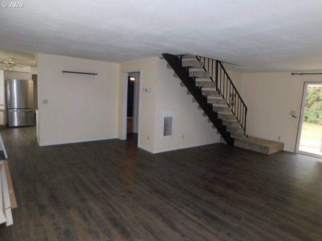 78554 Echols Road Hermiston, OR 97838 - Photo 2 of 25 Gallery Image 2