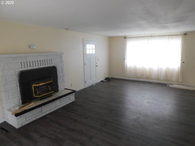 78554 Echols Road Hermiston, OR 97838 - Photo 3 of 25 Gallery Image 3