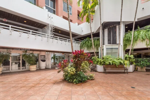 $2,400 | 2801 Florida Avenue, Unit 441, Miami, FL 33133