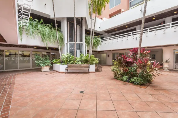 $2,400 | 2801 Florida Avenue, Unit 441, Miami, FL 33133