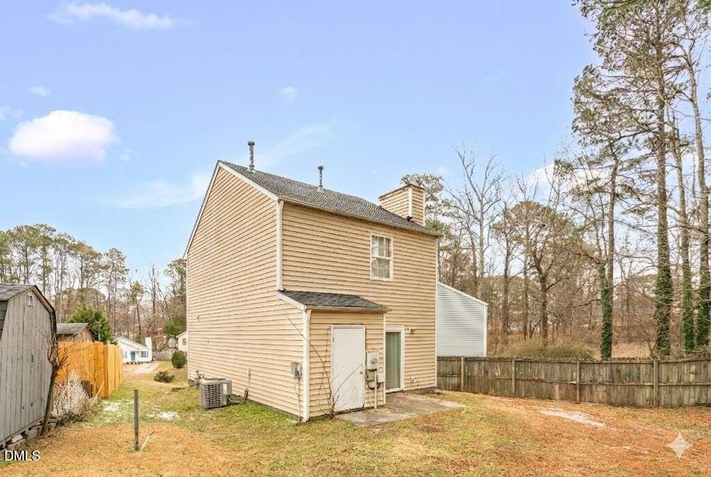 2804 Enka Drive Raleigh, NC 27610 - Photo 3 of 25 Smith.3