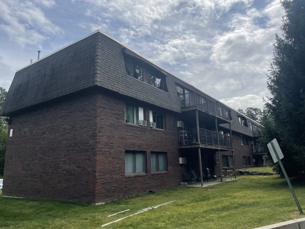 688 Boston Post Road East, Unit 324 Marlborough, MA 01752 - Photo 17 of 18