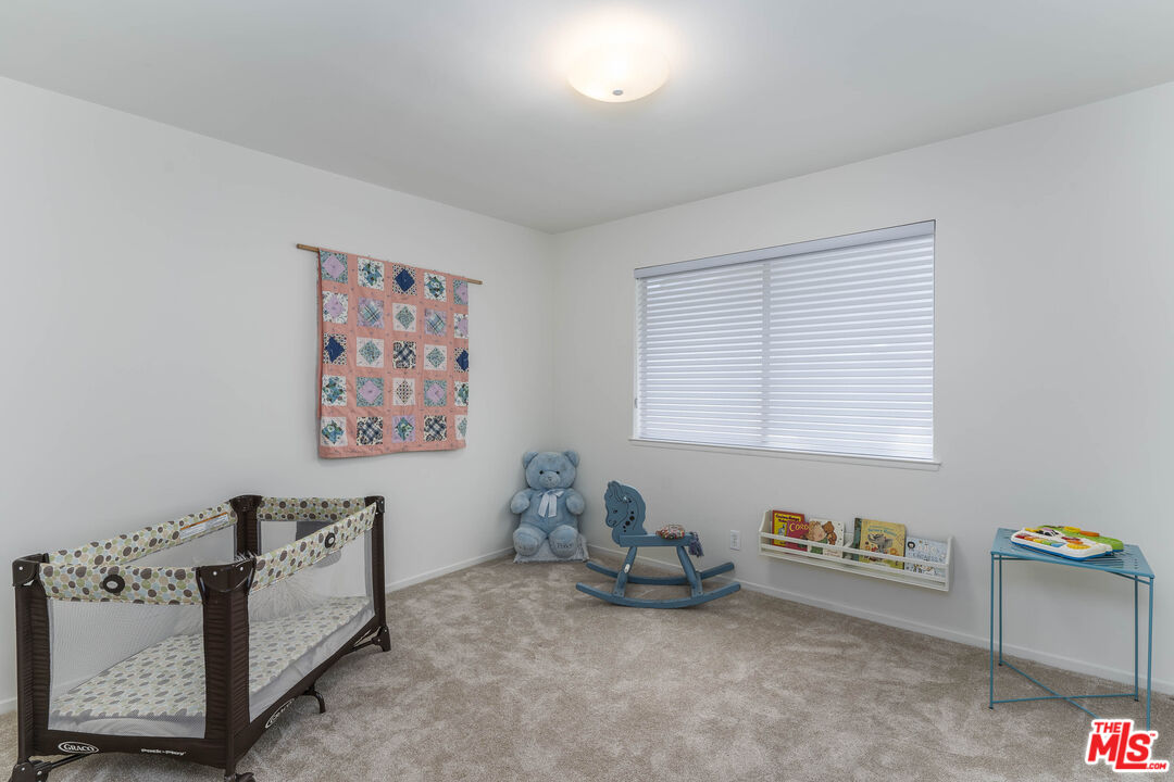 4139 Magna Carta Road Calabasas, CA 91302 - Photo 24 of 33 a living room with furniture