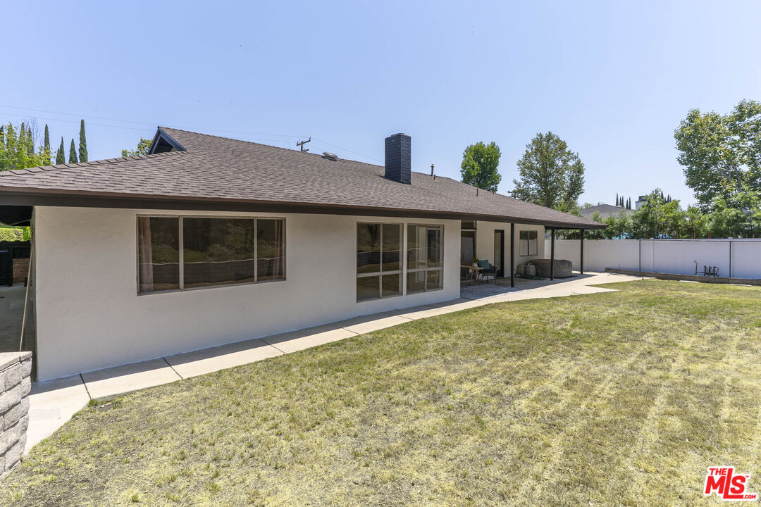 4139 Magna Carta Road Calabasas, CA 91302 - Photo 27 of 33