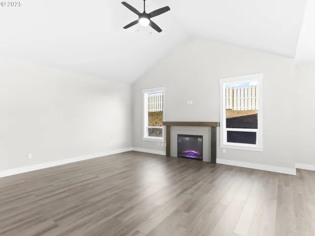 $619,900 | 2239 East Otter Loop, Unit 59, La Center, WA 98629